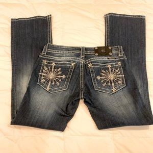 Miss Me Dark Denim Jeans Embroidered Beaded Bootcut Jeans Womens Size 29 NEW